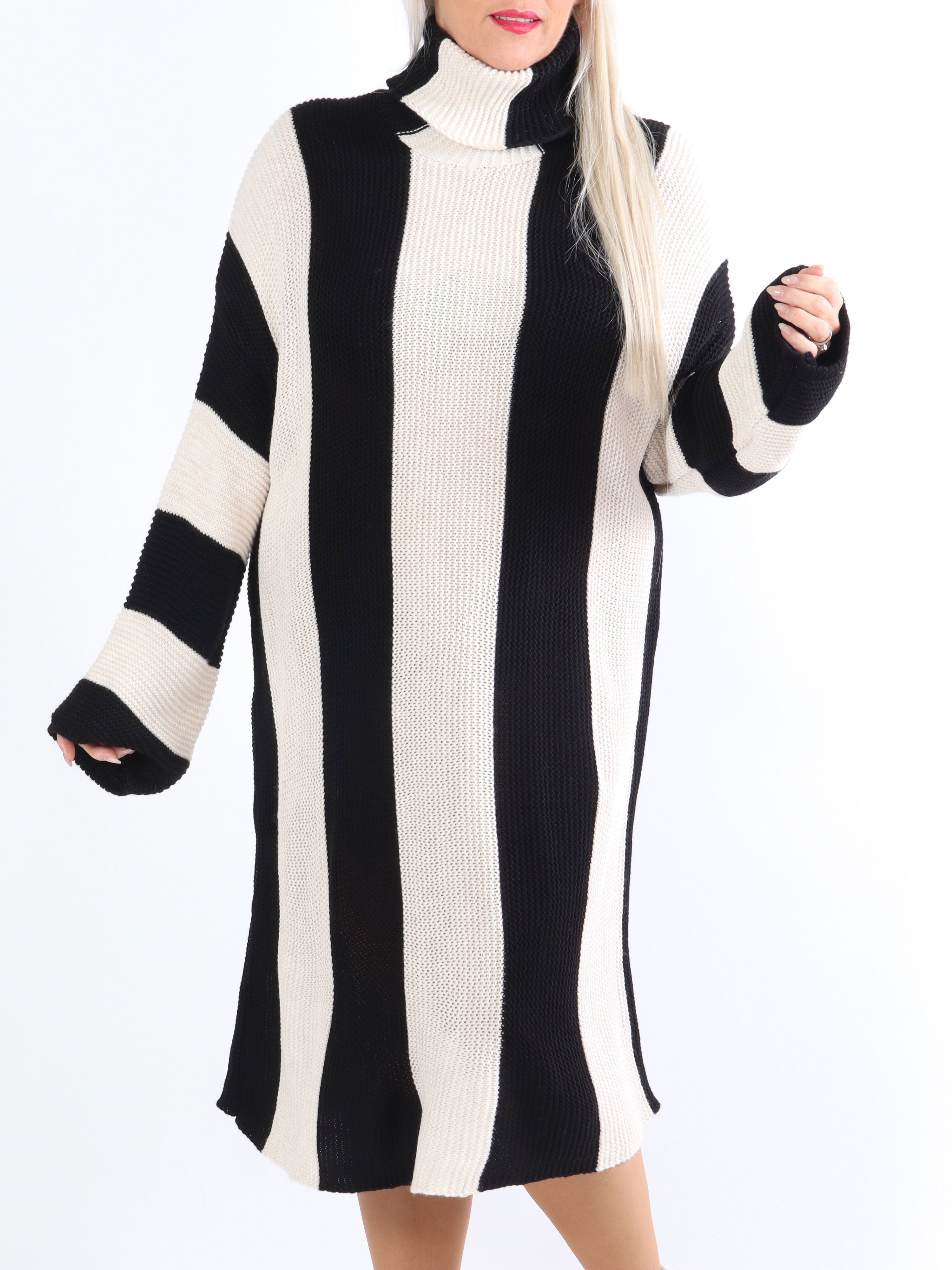 Alitta - Plus size stickad klänning med rullhals